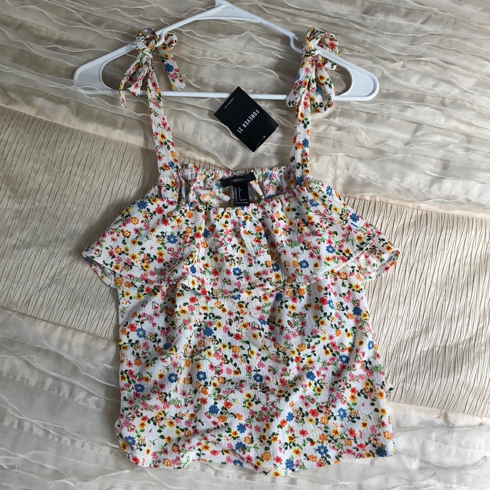 NWT Floral top with shoulder ties, size S